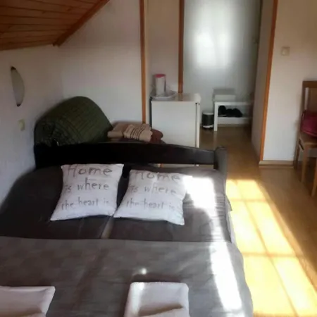 Milla * 兹拉蒂博尔